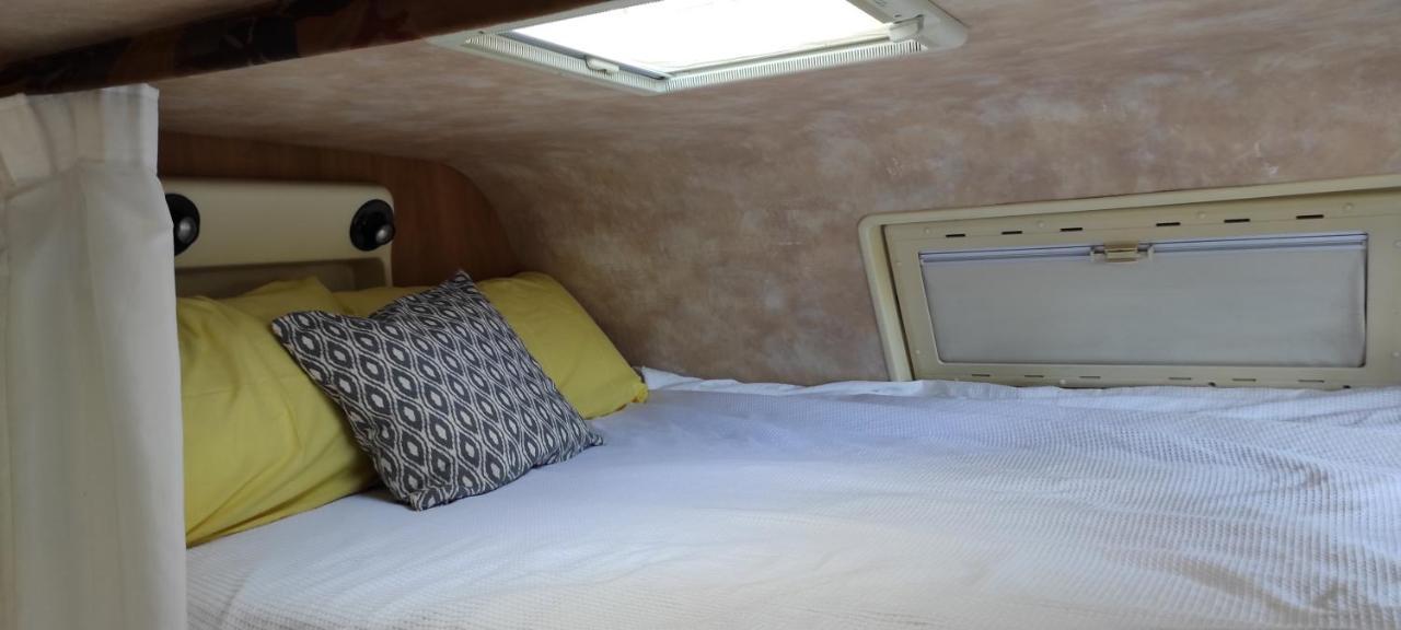 Charmant Camping-Car A La Campagne Labessiere-Candeil Exterior foto